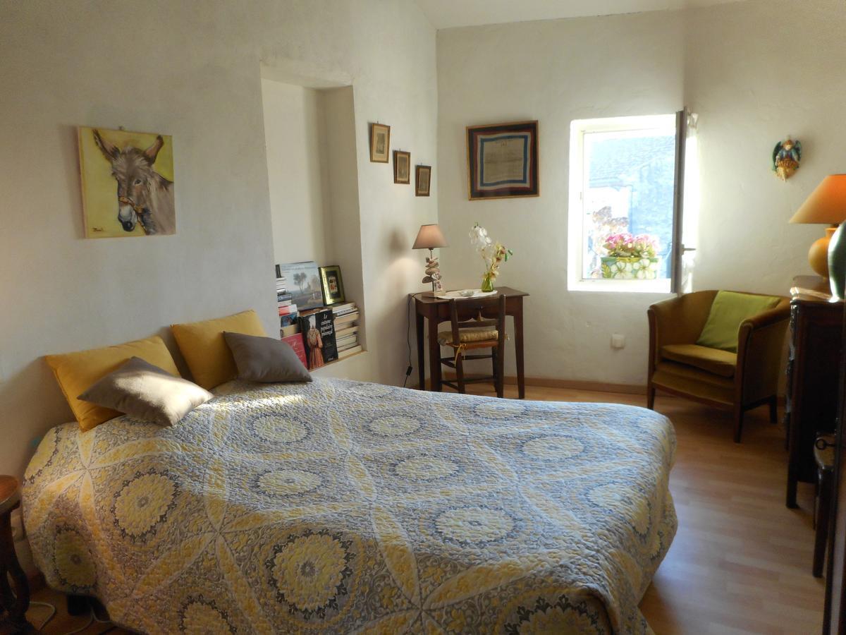 Bed and Breakfast Petit Grenier Douillet De Cathie Roquemaure  Exteriér fotografie